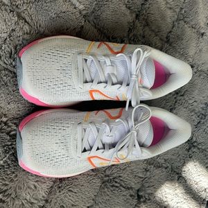 Size 8 new balance, women’s fresh and foam 880s